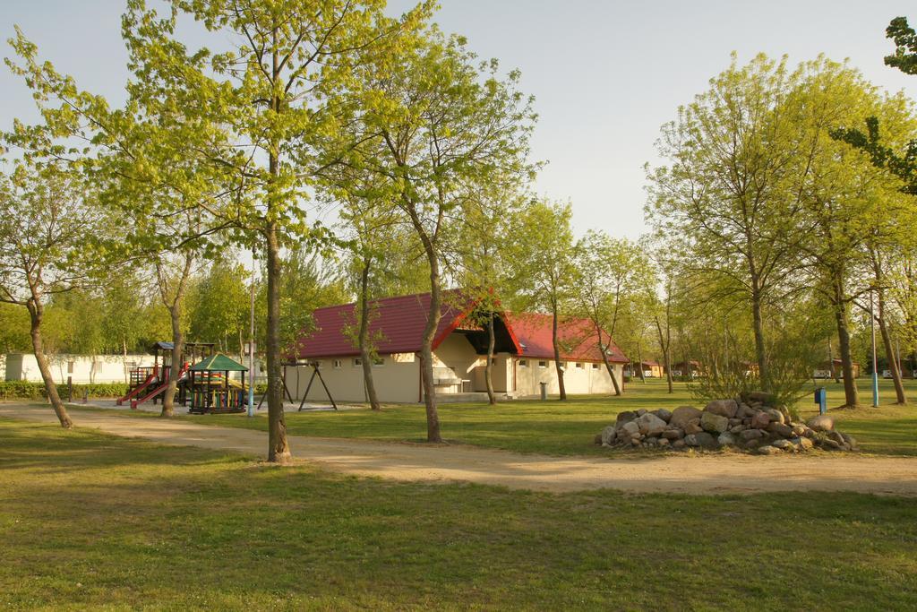 Holiday Resort & Camping Intercamp'84 Łeba Exterior foto
